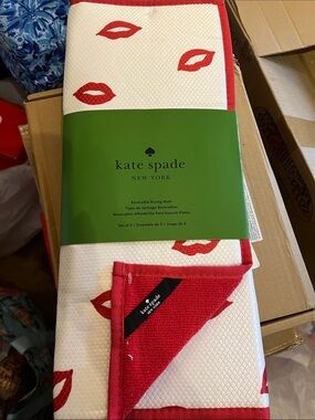 kate spade White Dish Drying Mats with Red Lip Print